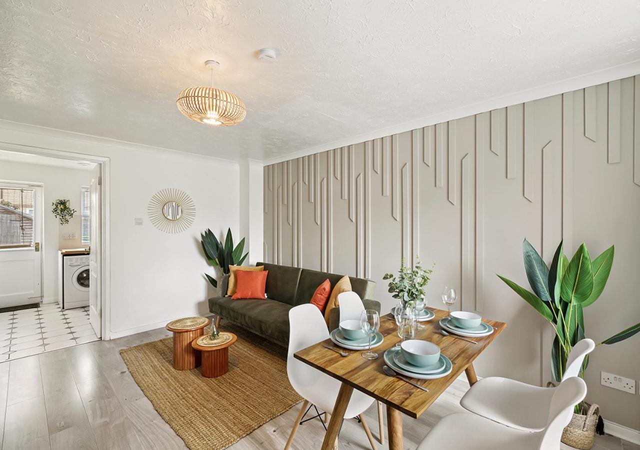 Villa East London House Near Tube With Parking Extérieur photo