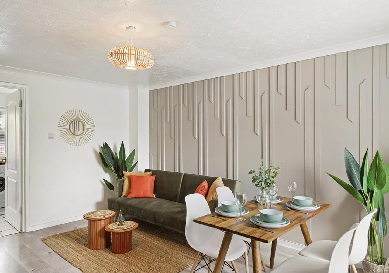 Villa East London House Near Tube With Parking Extérieur photo